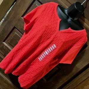 🎉SALE🎉 NWT Rafaella red top
